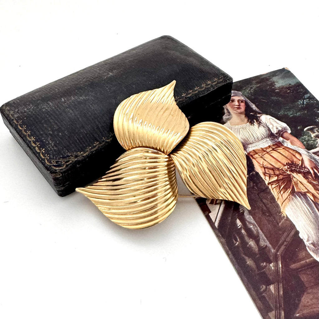 SOLD Vintage Sarah Coventry Golden Trillium Flower Brooch